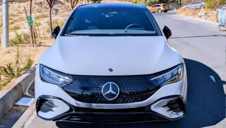 Mercedes EQE