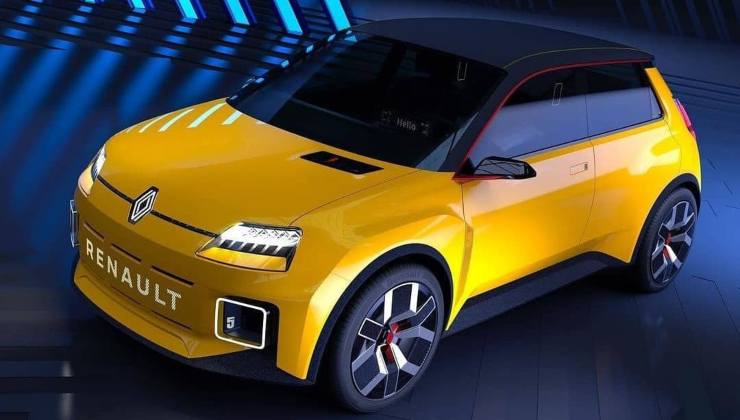 Renault 5 elettrica in esposizione