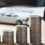 Soldi e chiavi auto