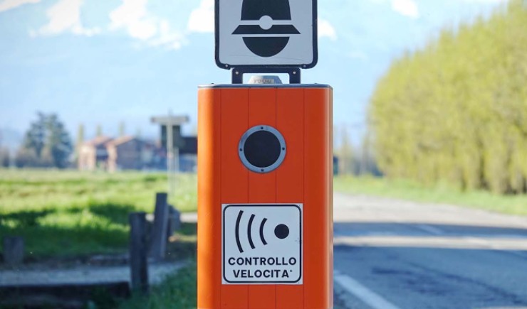 Autovelox arancione