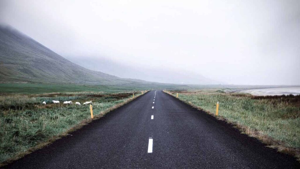 Asfalto-Foto-di-Tiana-da-Pexels-MobilitàSostenibile