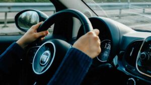 Auto-Fiat-Foto-di-Adrien-Olichon-da-Pexels-MobilitàSostenibile.it