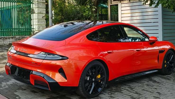 Auto Xiaomi