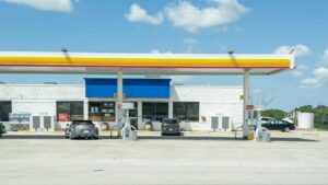 Autogrill-Foto-di-ALI-da-Pexels-MobilitàSostenibile