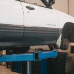 Controllo-meccanico-Foto-di-Artem-Podrez-da-Pexels-MobilitàSostenibile