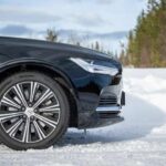 Auto sulla neve