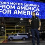 Jim Farley n fabbrica Ford