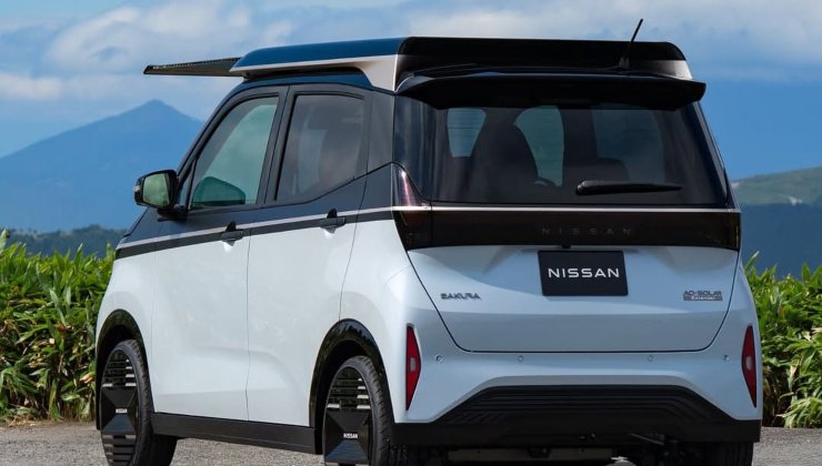 Kei car Nissan
