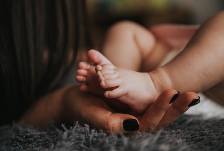 Mamma-e-bambino-Foto-di-Pixabay-da-Pexels-MobilitàSostenibile