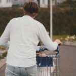 Spesa-Foto-di-Roxy-Svydovetska-da-Pexels-MobilitàSostenibile.it