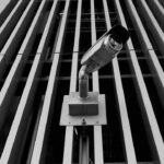 Telecamera-in-strada-Foto-di-Possessed-Photography-da-Pexels-MobilitàSostenibile