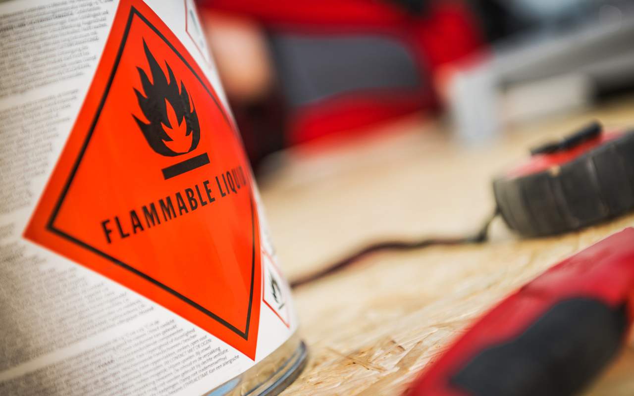 Logo materiali infiammabili