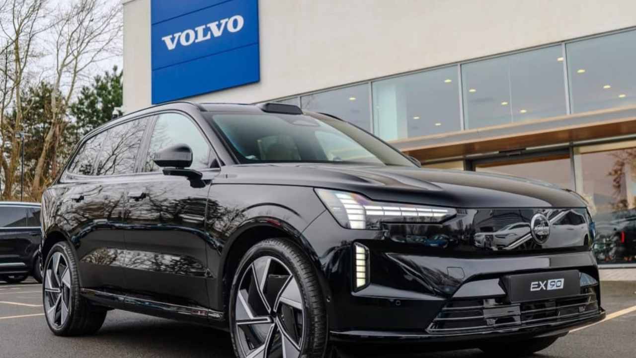 Volvo EX90