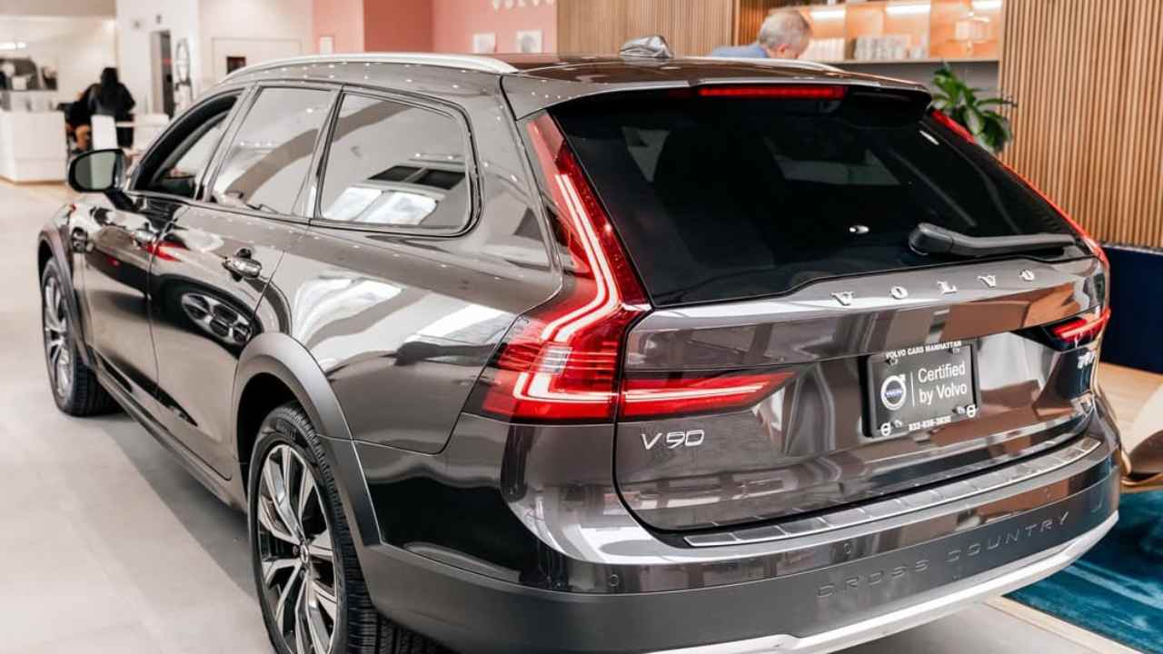 Volvo V90
