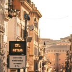 Zona-Traffico-Limitato-Foto-di-Saya-Omar-da-Pexels-MobilitàSostenibile.it