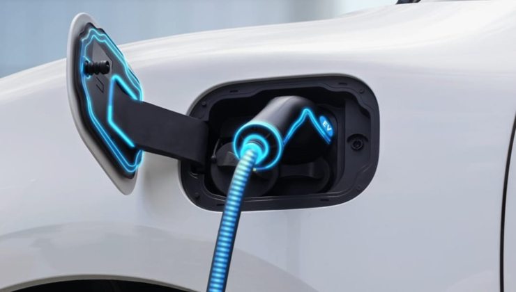 Auto elettrica in carica
