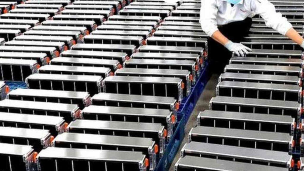 Batterie auto elettriche in laboratorio