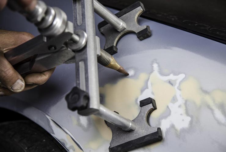 Carrozzeria-auto-Foto-di-Gerald-Oswald-da-Pixabay-MobilitàSostenibile