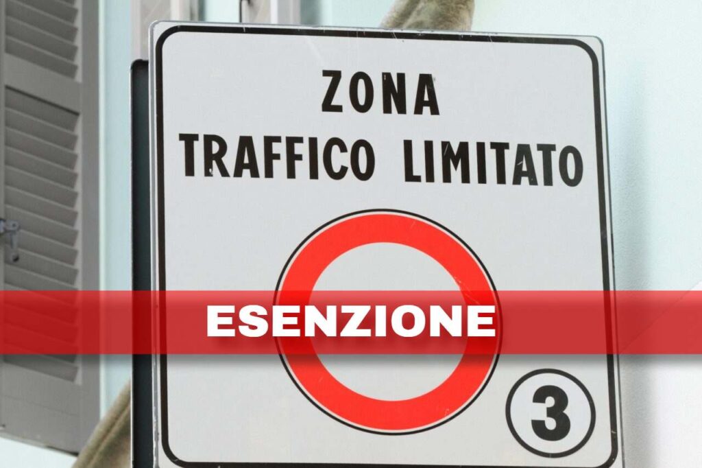 cartello ZTL e scritta "esenzione"