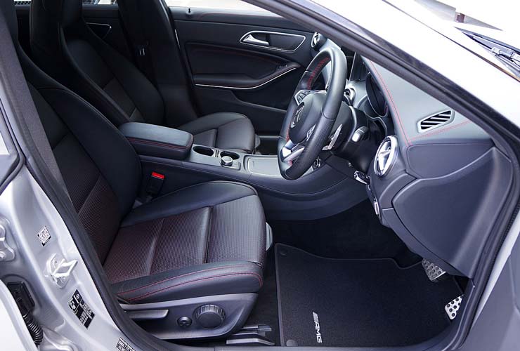 Sedili-auto-Foto-di-Mike-da-Pixabay-MobilitàSostenibile