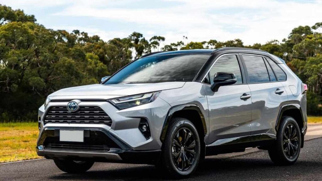 Toyota Rav 4 in strada