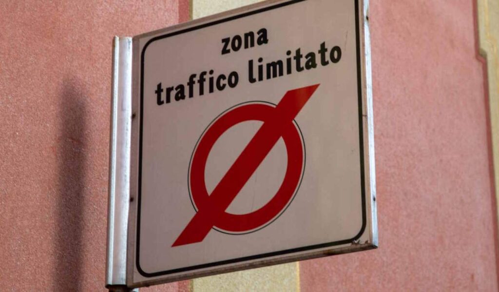 Cartello ZTL