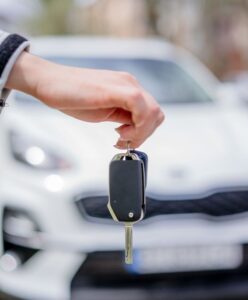 Chiavi dell'auto (pixabay)